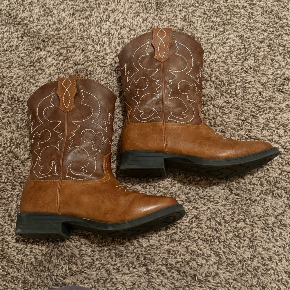 Youth Unisex Brown Western Boots Size 2 - Picture 2 of 6